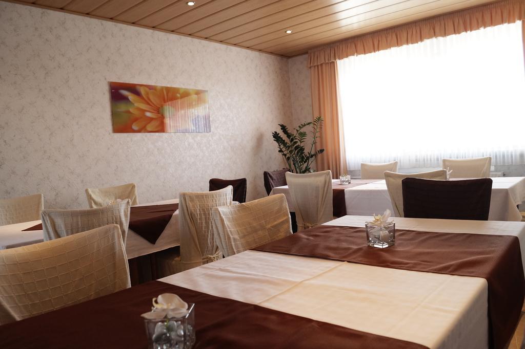 Pension Huehn Angersbach Exterior foto
