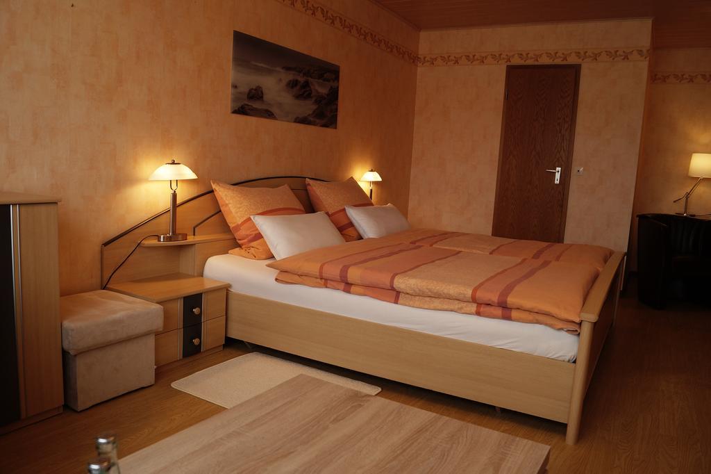 Pension Huehn Angersbach Exterior foto